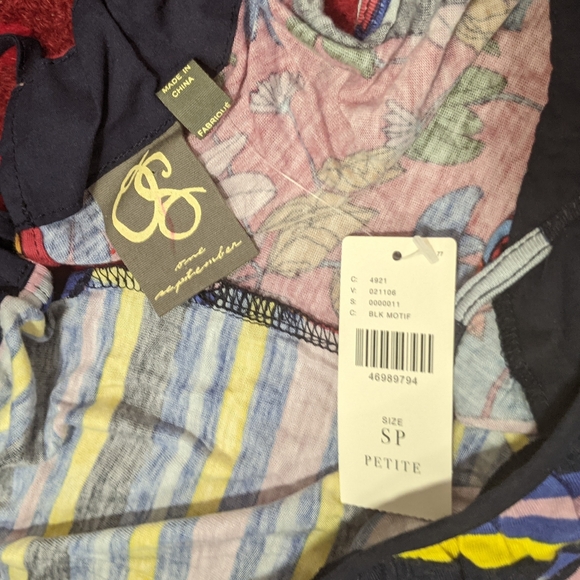 Cute Blouse - Picture 4 of 4